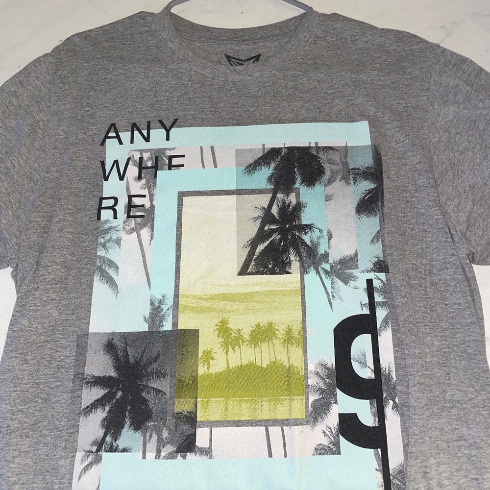 Brand new men’s t shirt